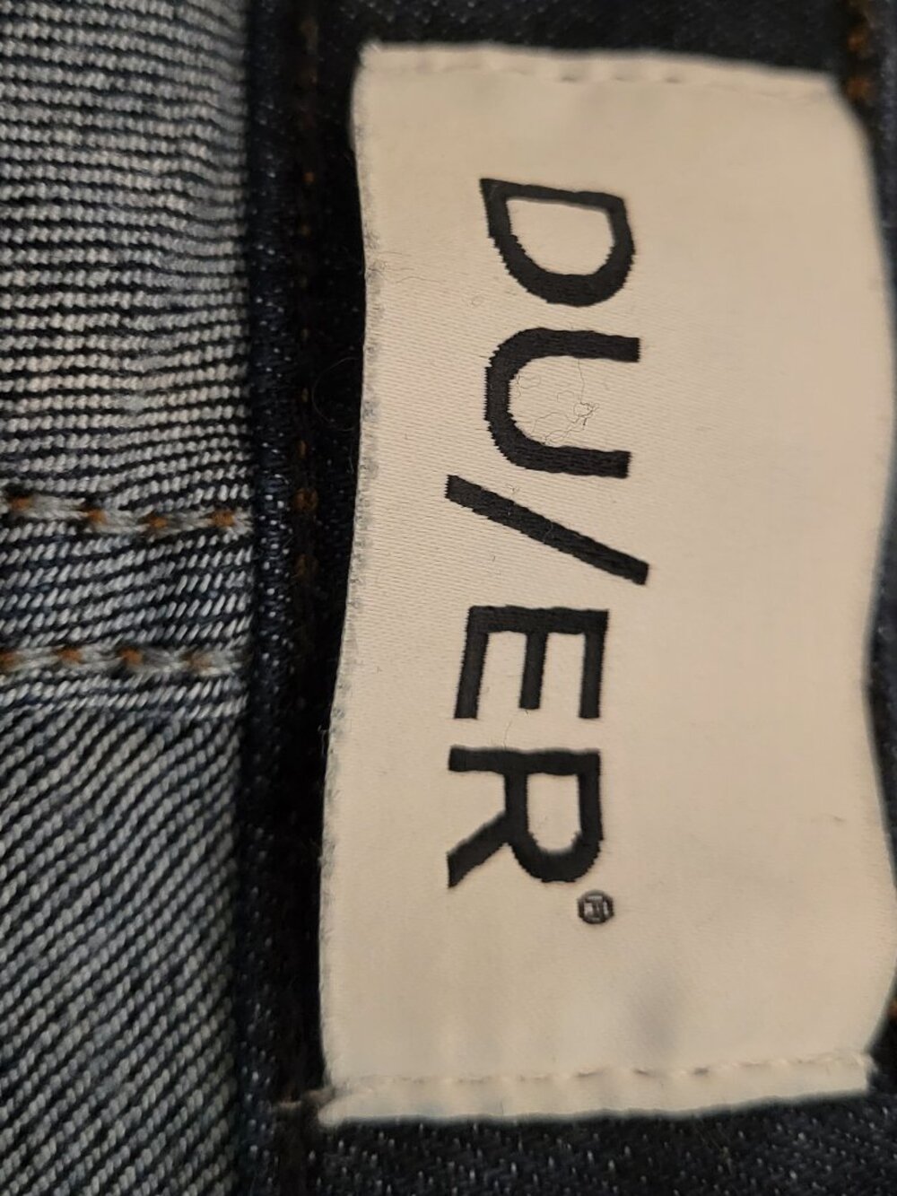 DUER Women’s Performance Denim Slim Straight - Picture 7 of 10
